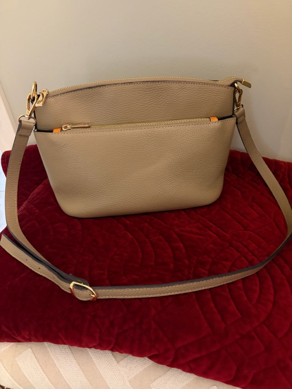 Divina Firenze Beige Leather Crossbody Bag - Neutral Everyday Style